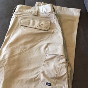 5.11 tactical khaki pants